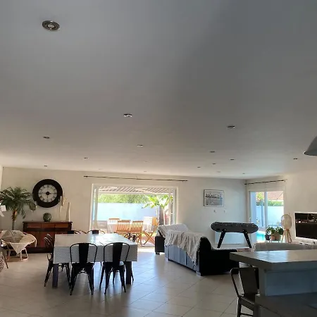 Holiday home Maison Avec Piscine Privee *